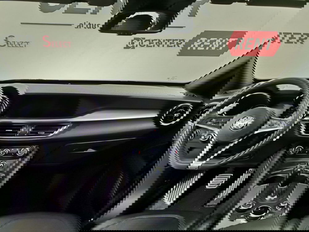 Alfa Romeo Stelvio usata a Salerno (7)