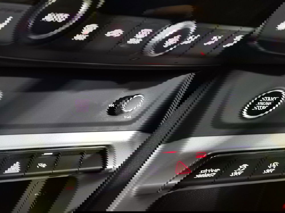 Audi Q3 Sportback usata a Salerno (20)