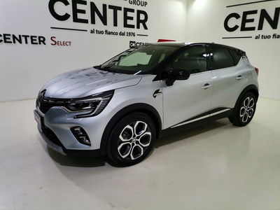 Renault Captur Full Hybrid E-Tech 145 CV Techno Fast Track del 2022 usata a Salerno