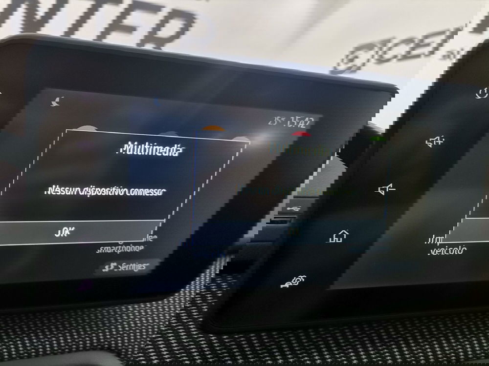 Dacia Jogger usata a Salerno (16)