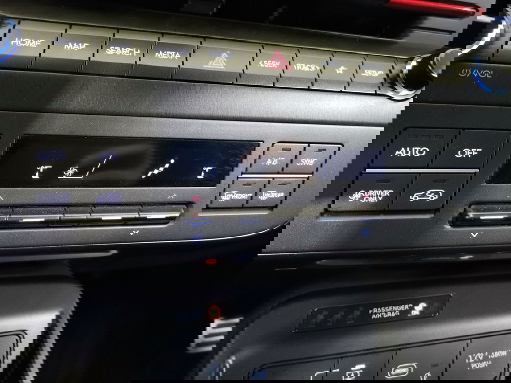 Hyundai Kona usata a Salerno (17)