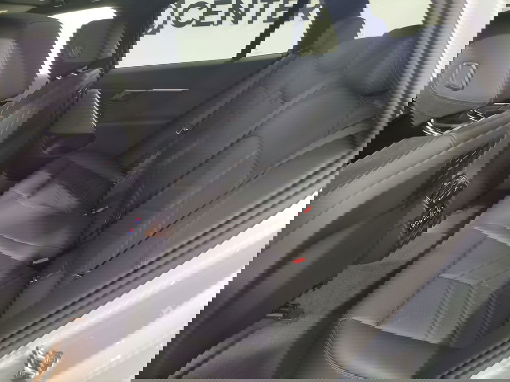 BMW Serie 5 Touring nuova a Salerno (10)