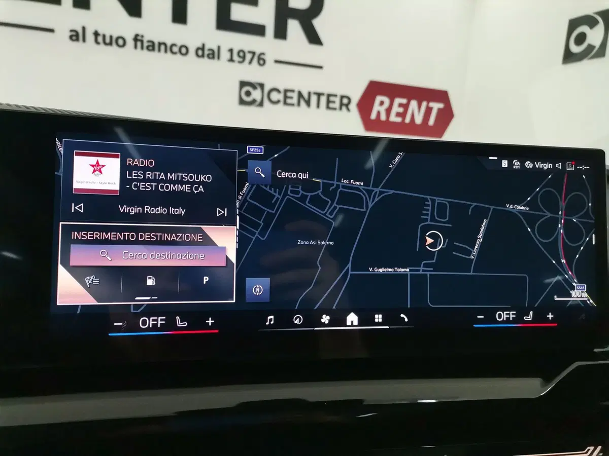 BMW Serie 5 Touring nuova a Salerno (16)