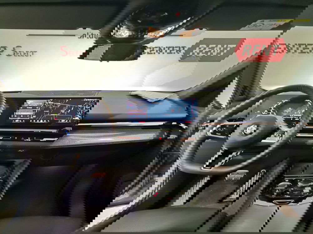 BMW Serie 5 Touring nuova a Salerno (7)