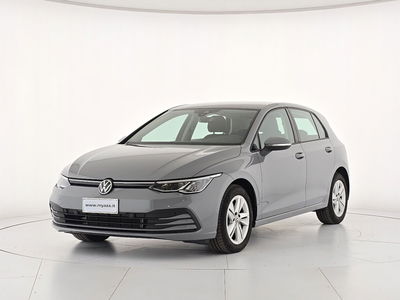 Volkswagen Golf Variant 2.0 tdi Life 150cv dsg del 2023 usata a Asti