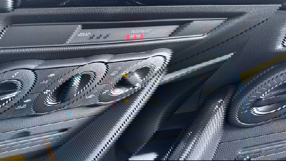 Mazda Mazda2 usata a Treviso (9)