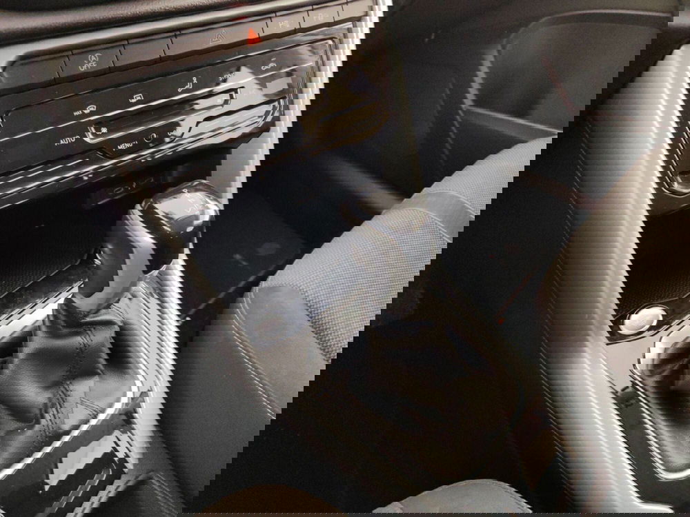 Volkswagen T-Roc usata a Massa-Carrara (11)