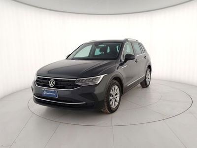Volkswagen Tiguan 1.5 TSI ACT Life del 2022 usata a Massa
