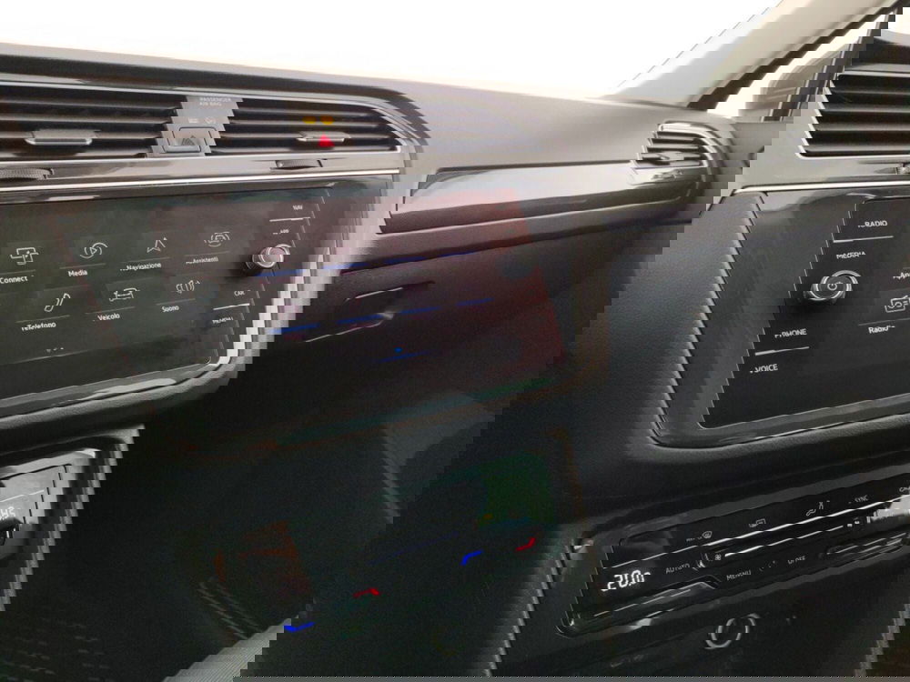 Volkswagen Tiguan usata a Massa-Carrara (12)