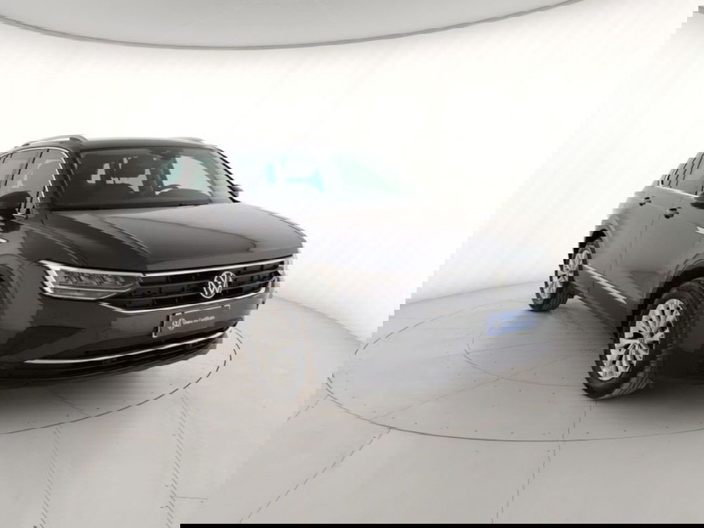 Volkswagen Tiguan usata a Massa-Carrara (4)
