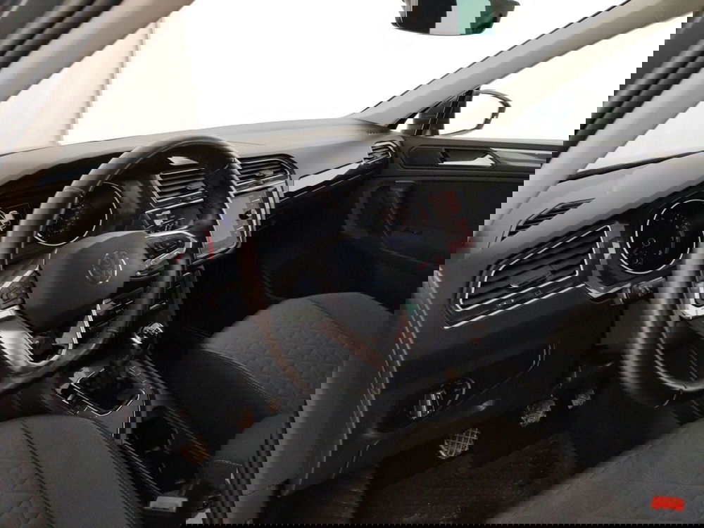 Volkswagen Tiguan usata a Massa-Carrara (8)