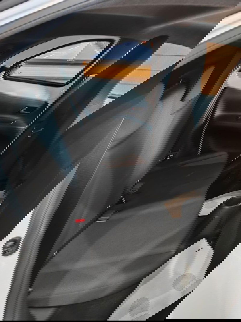 Toyota Aygo X nuova a Perugia (7)