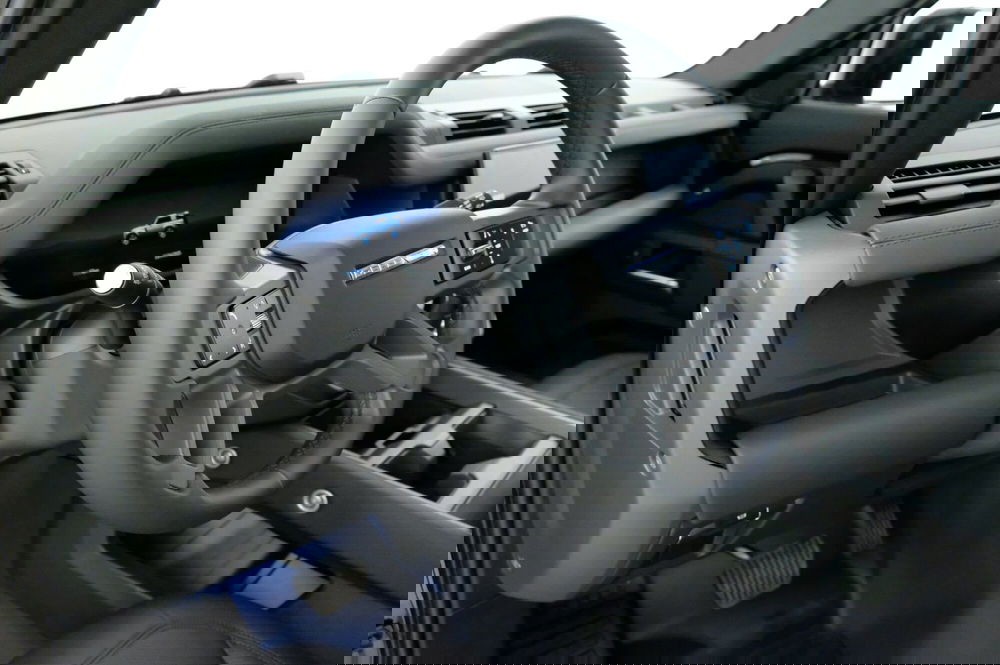 Land Rover Defender usata a Mantova (11)