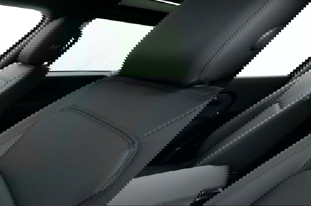 Land Rover Defender usata a Mantova (5)