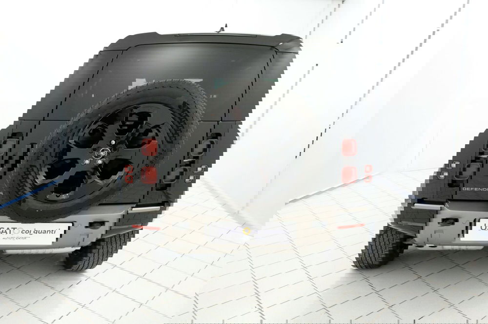 Land Rover Defender usata a Mantova (8)