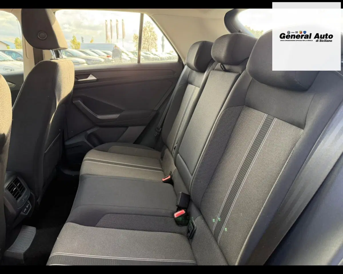 Volkswagen T-Roc usata a Lucca (13)