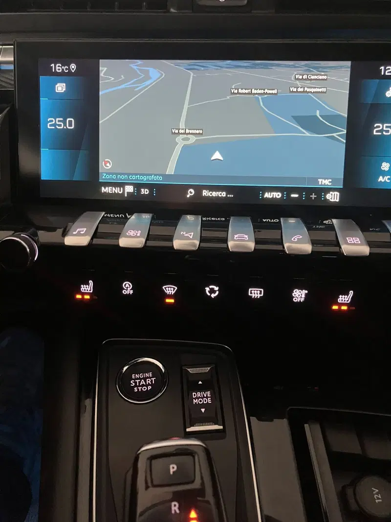 Peugeot 508 SW usata a Lucca (13)