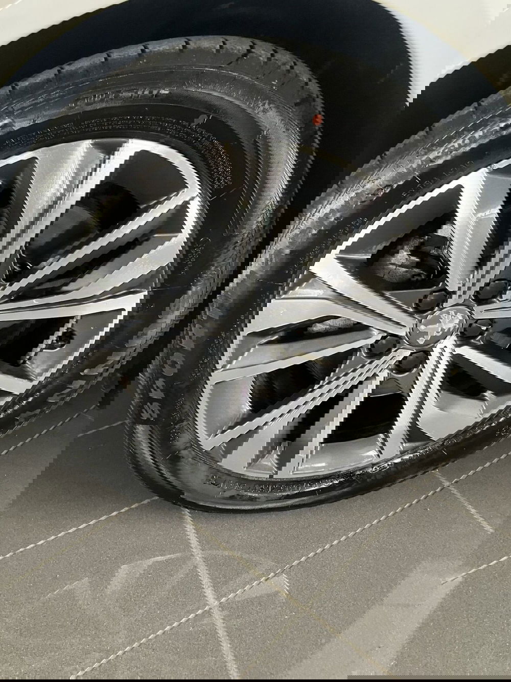 Peugeot 508 SW usata a Lucca (17)