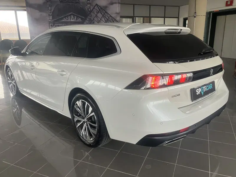 Peugeot 508 SW usata a Lucca (6)