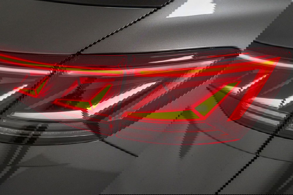 Volkswagen Touareg usata a Varese (9)