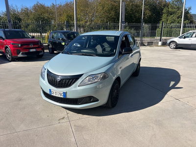Lancia Ypsilon 1.0 FireFly 5 porte S&amp;S Hybrid Silver Plus del 2023 usata a Sora