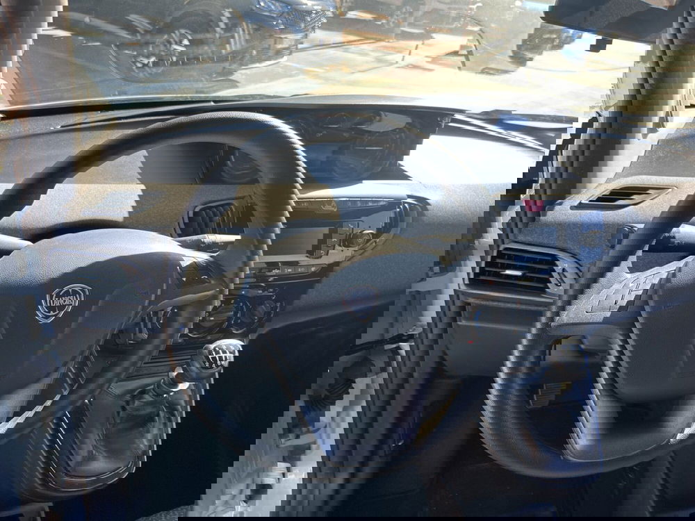 Lancia Ypsilon usata a Frosinone (19)