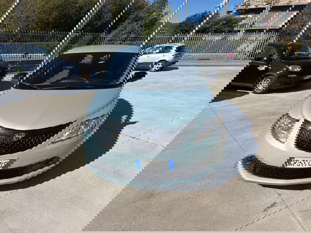 Lancia Ypsilon usata a Frosinone (5)