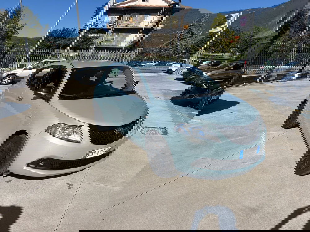 Lancia Ypsilon usata a Frosinone (8)