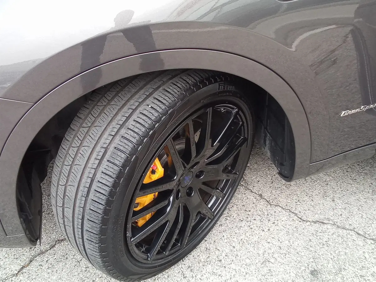 Maserati Levante usata a Rimini (16)
