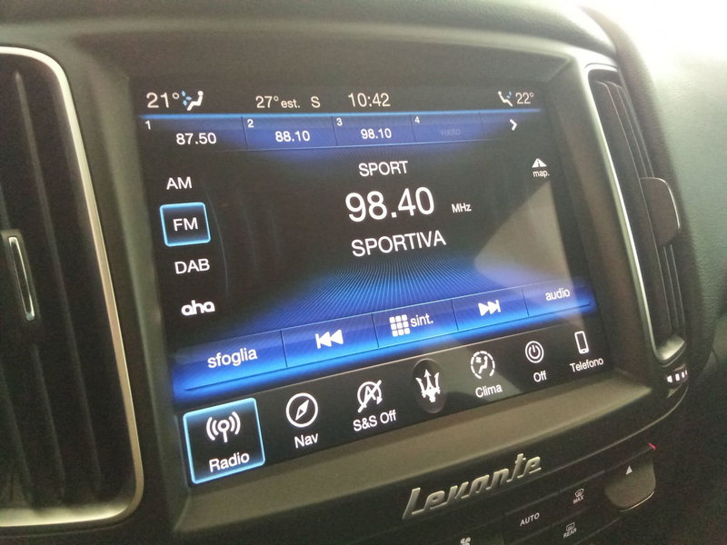 Maserati Levante usata a Rimini (20)