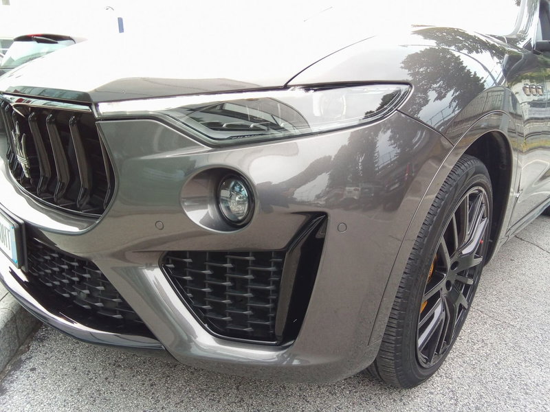 Maserati Levante usata a Rimini (6)