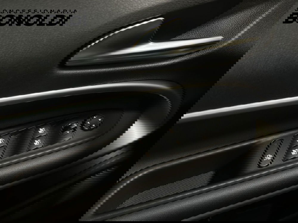 Jeep Avenger usata a Brescia (12)