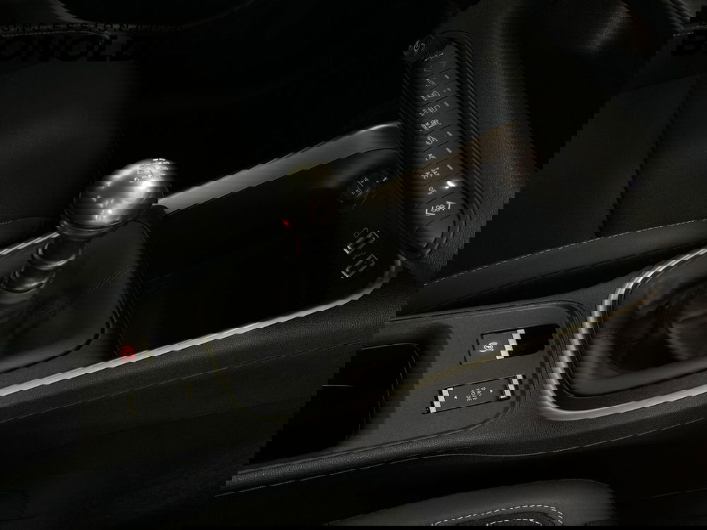 Jeep Avenger usata a Brescia (13)