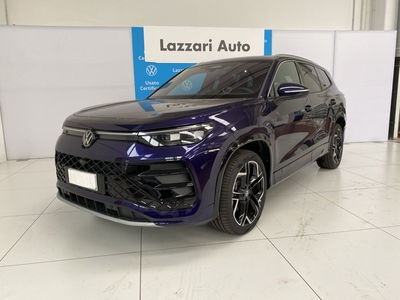 Volkswagen Tayron 1.5 tsi ehybrid R-Line 204cv dsg nuova a Cornegliano Laudense