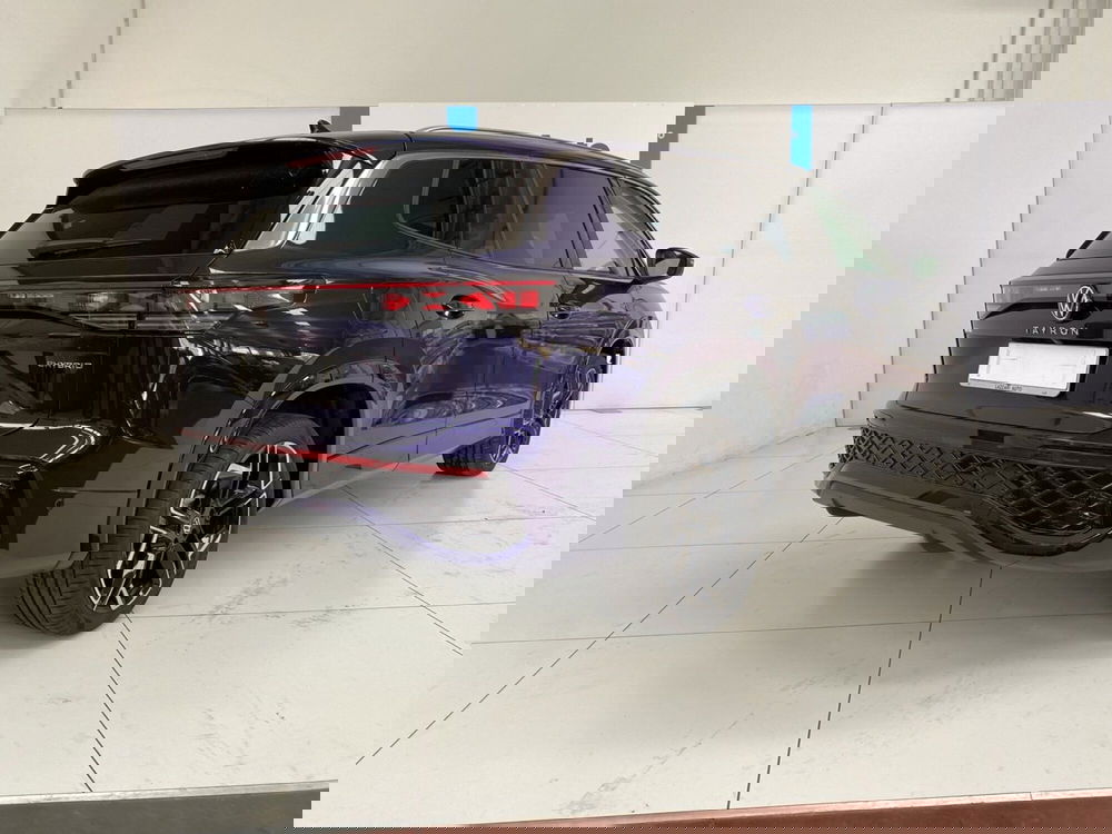 Volkswagen Tayron nuova a Lodi (4)