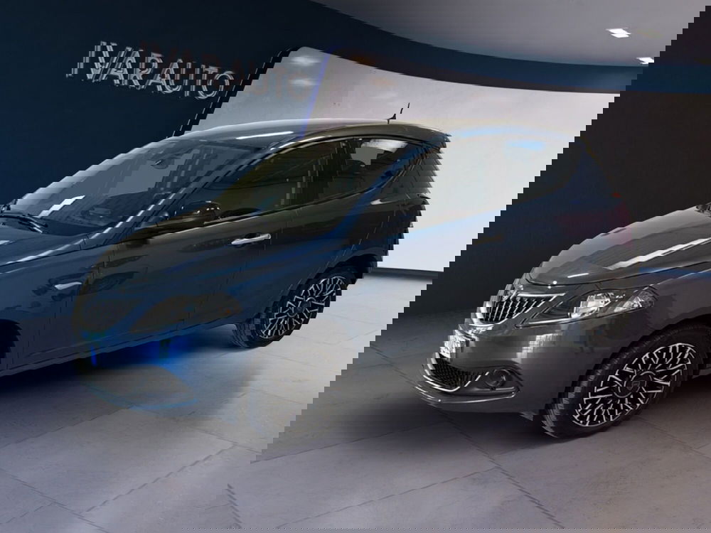 Lancia Ypsilon usata a Arezzo