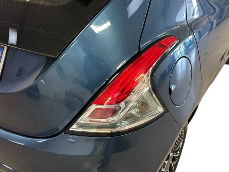 Lancia Ypsilon usata a Arezzo (10)