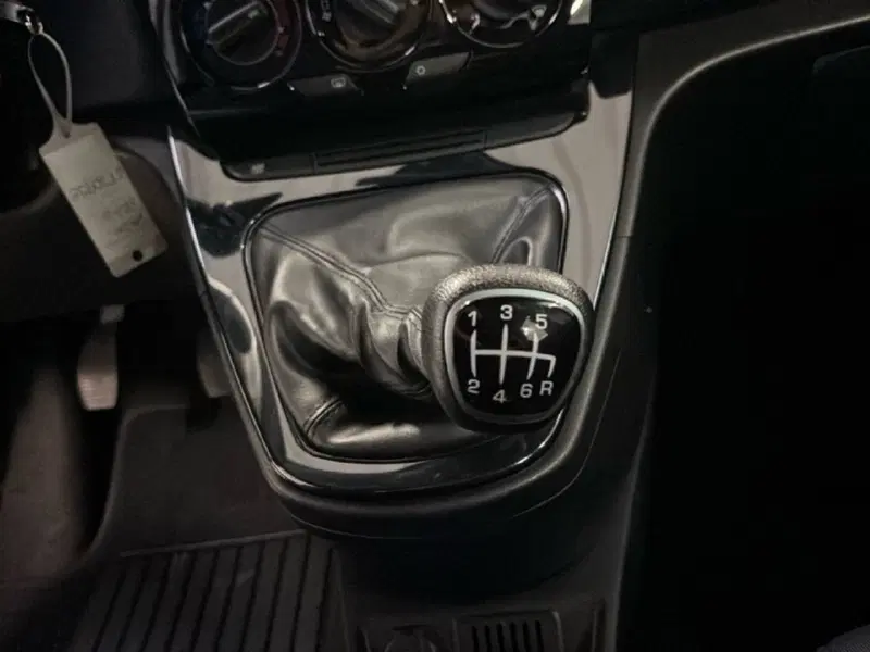 Lancia Ypsilon usata a Arezzo (20)
