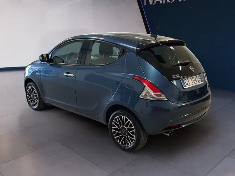 Lancia Ypsilon usata a Arezzo (3)