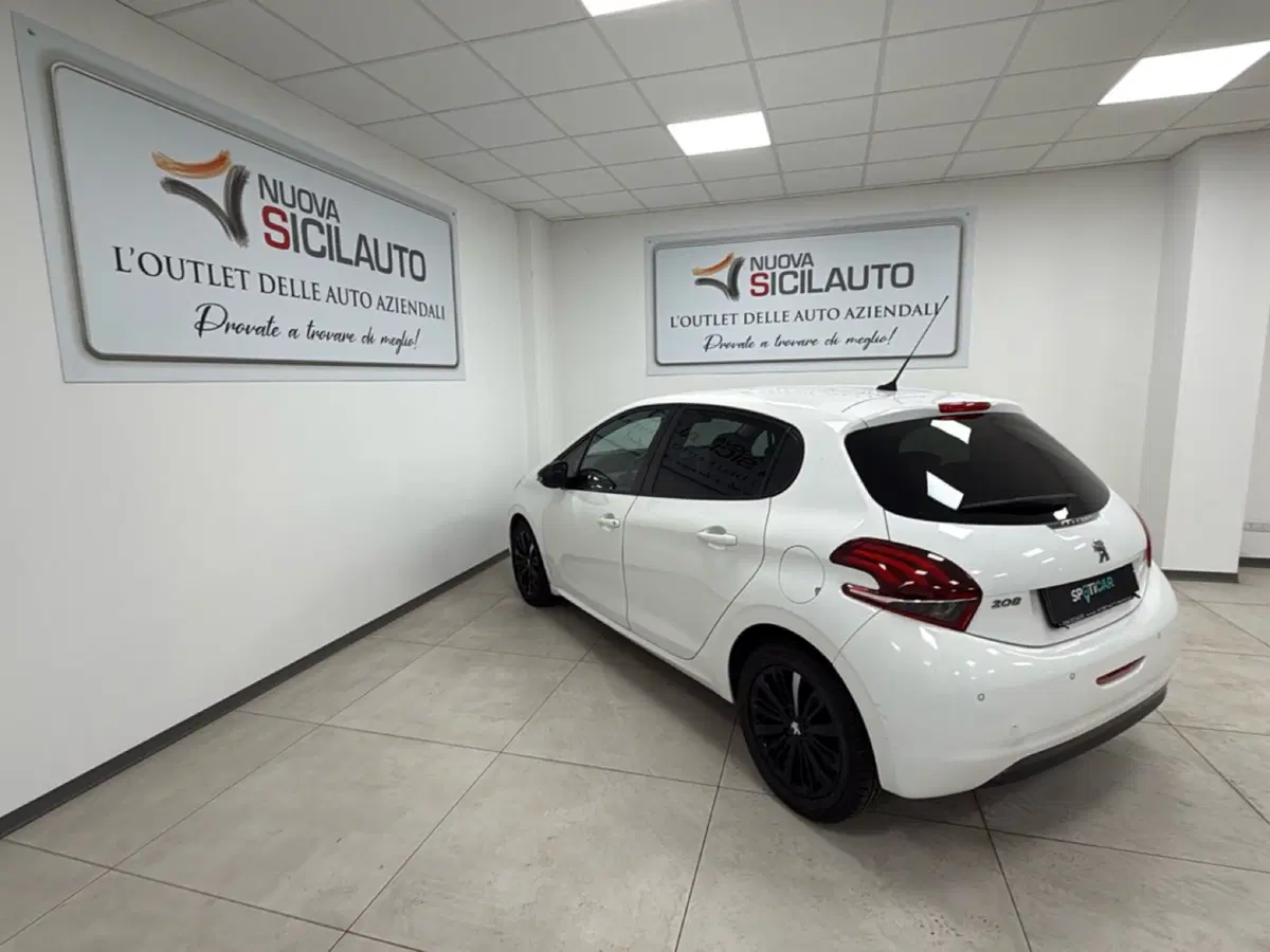 Peugeot 208 usata a Palermo (15)