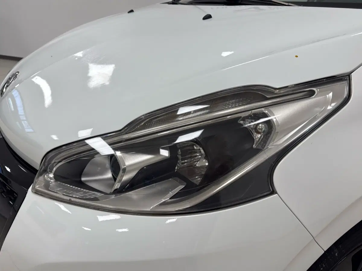 Peugeot 208 usata a Palermo (4)