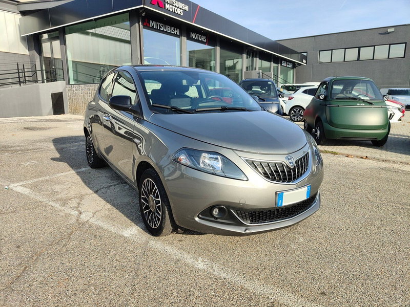 Lancia Ypsilon usata a Torino (2)