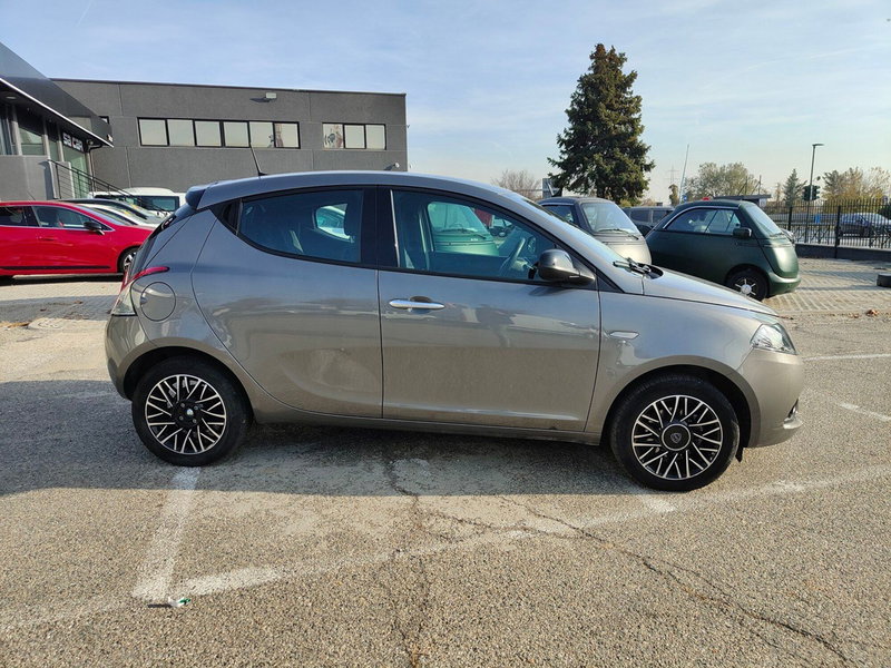 Lancia Ypsilon usata a Torino (3)