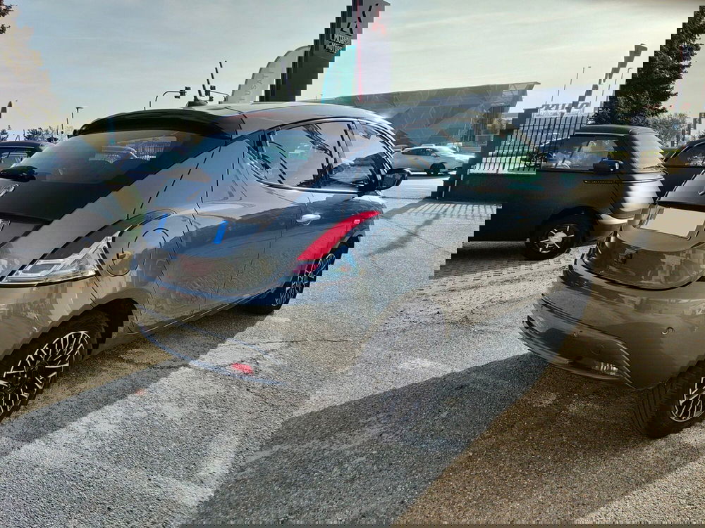 Lancia Ypsilon usata a Torino (4)