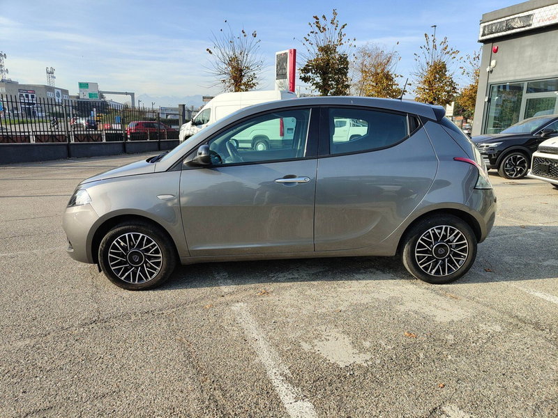 Lancia Ypsilon usata a Torino (7)