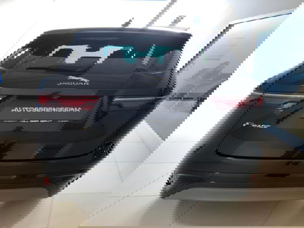 Jaguar F-Pace usata a Venezia (4)