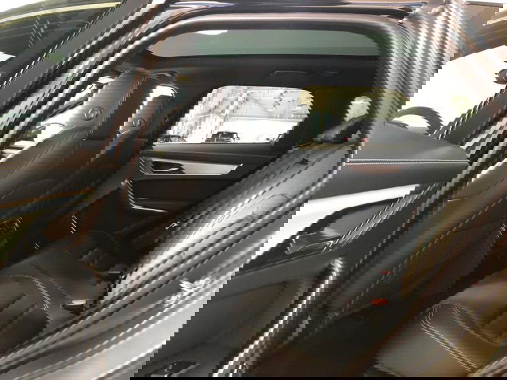 Jaguar F-Pace usata a Venezia (7)