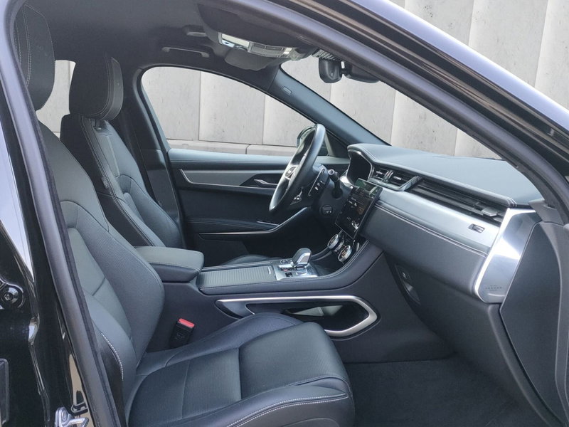 Jaguar F-Pace usata a Milano (3)