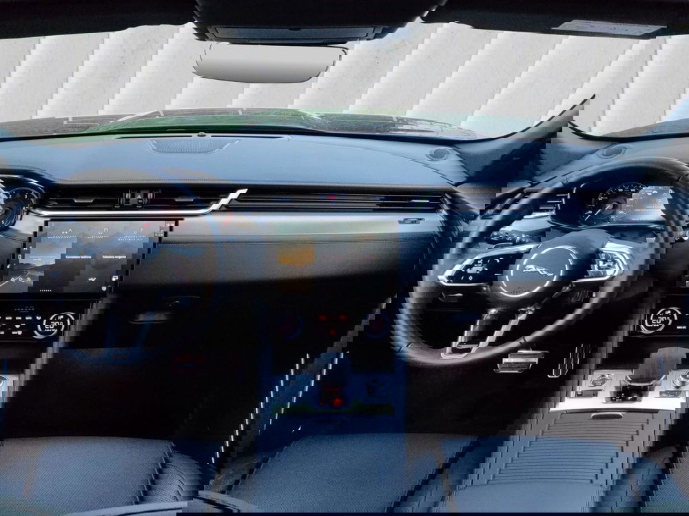 Jaguar F-Pace usata a Milano (4)