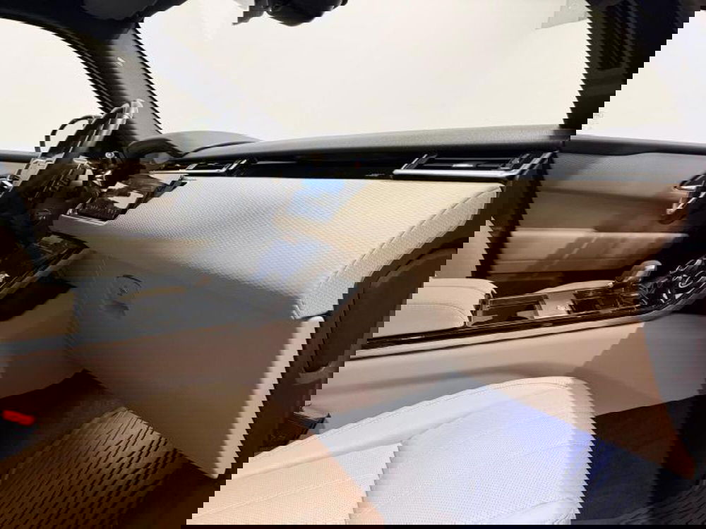 Land Rover Range Rover Velar usata a Venezia (7)